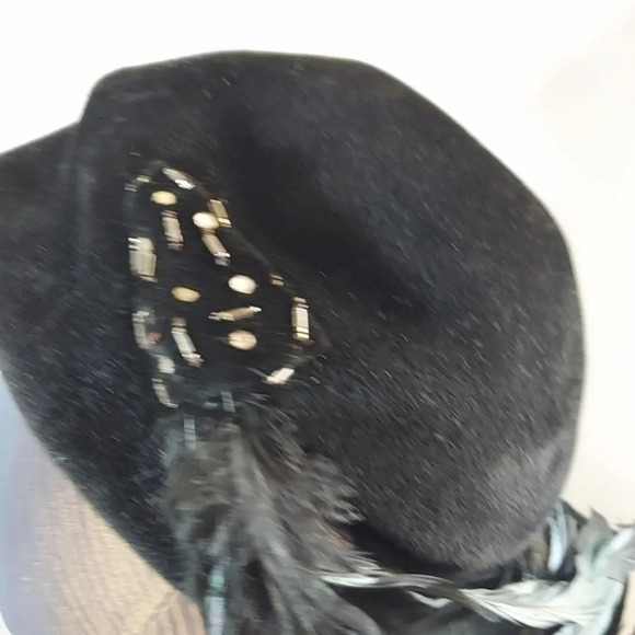 Vintage Black Velvet Velour Beaded with Raven Black Feathers Pillbox Hat - Picture 6 of 9